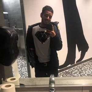 Meet your Posher, Alex